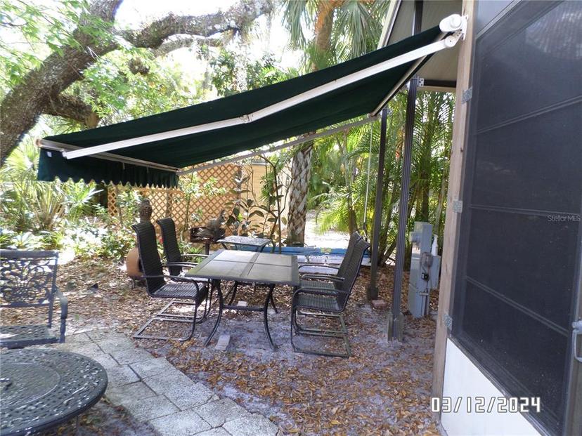 Picture of 111 E Appaloosa Trail, River Ranch FL 33867