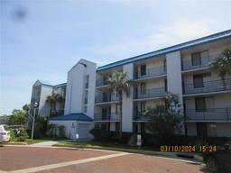 Picture of 2424 W Tampa Bay Blvd Unit L202, Tampa, FL 33607