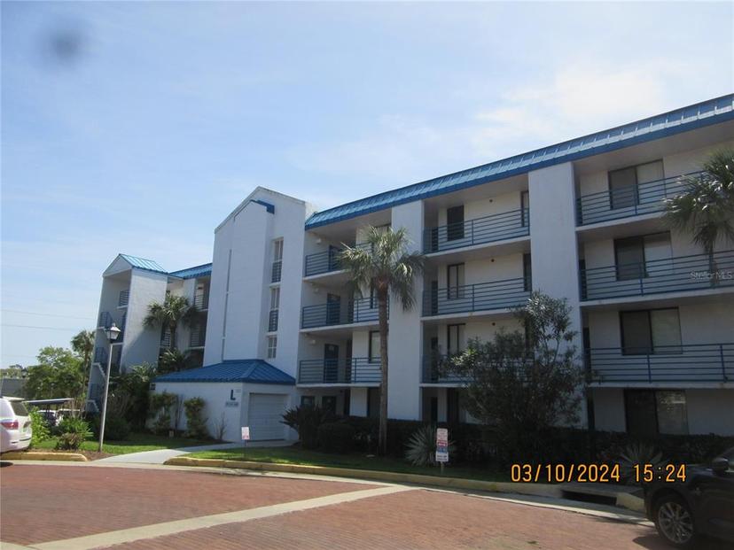 Picture of 2424 W Tampa Bay Blvd Unit L202, Tampa FL 33607