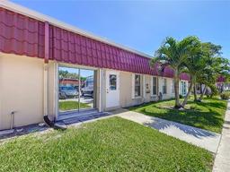 Picture of 612 Laconia Circle Unit 612, Lake Worth, FL 33467