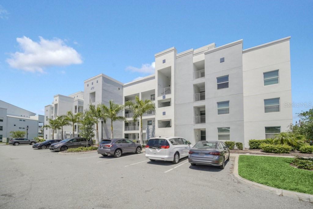 Picture of 4721 Clock Tower Dr Unit 304, Kissimmee, FL 34746