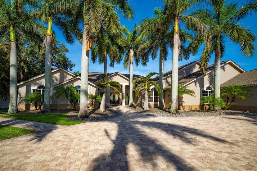 Picture of 201 Bluff View Drive, Belleair Bluffs FL 33770