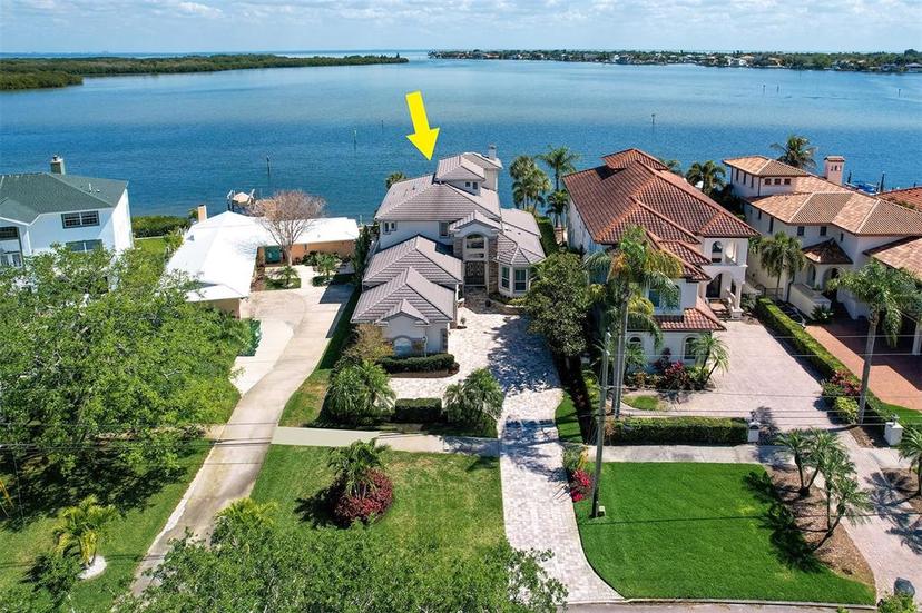 Picture of 6627 Bayou Grande Boulevard Ne, St Petersburg FL 33702