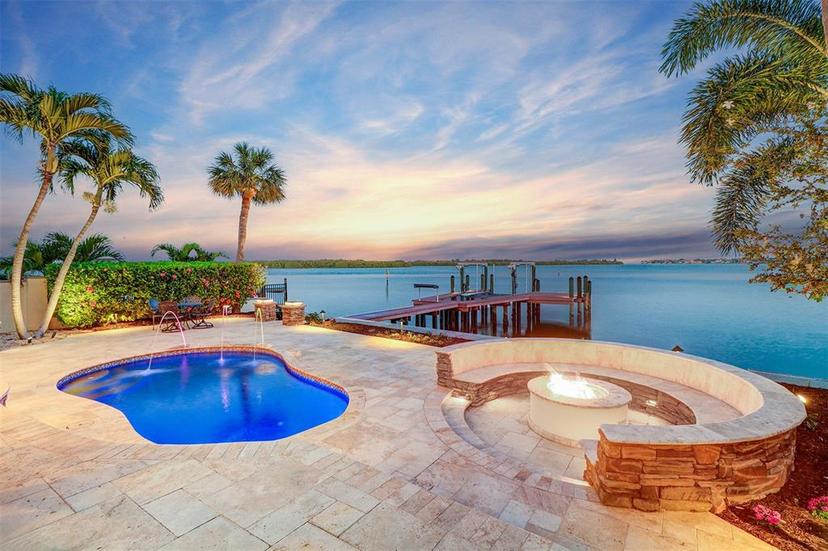 Picture of 6627 Bayou Grande Boulevard Ne, St Petersburg FL 33702