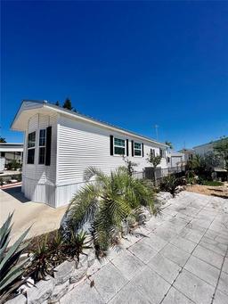 Picture of 540 Royal Troon Loop, Davenport, FL 33837