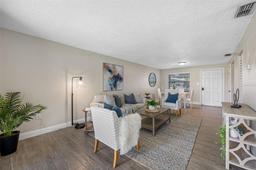 Picture of 101 Lake Avenue Ne Unit 125, Largo, FL 33771