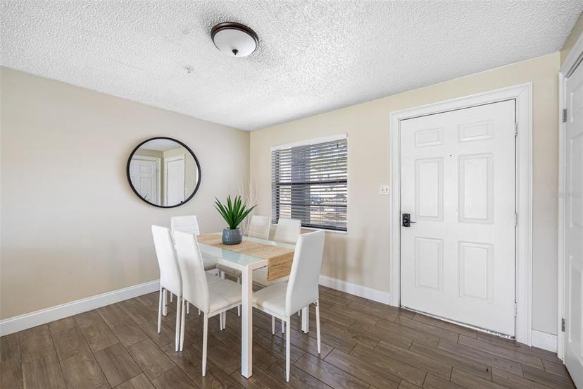 Picture of 101 Lake Avenue Ne Unit 125, Largo FL 33771