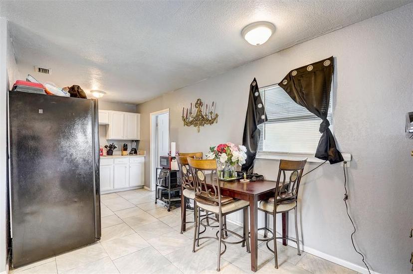 Picture of 1118 Avenue J, Haines City FL 33844