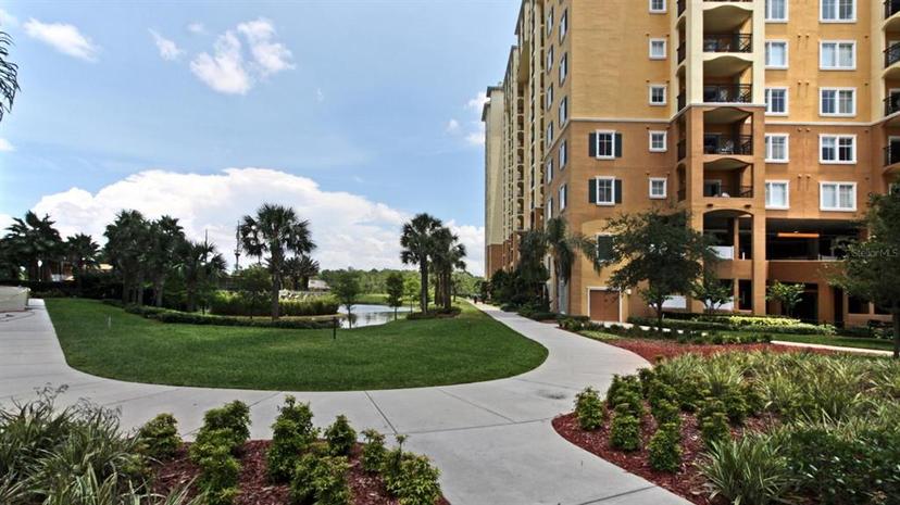 Picture of 8101 Resort Village Dr Unit 3-703, Orlando FL 32821