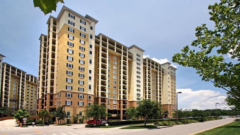 Picture of 8101 Resort Village Dr Unit 3-703, Orlando FL 32821