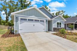 Picture of 6646 SW 10Th Lane, Gainesville, FL 32607