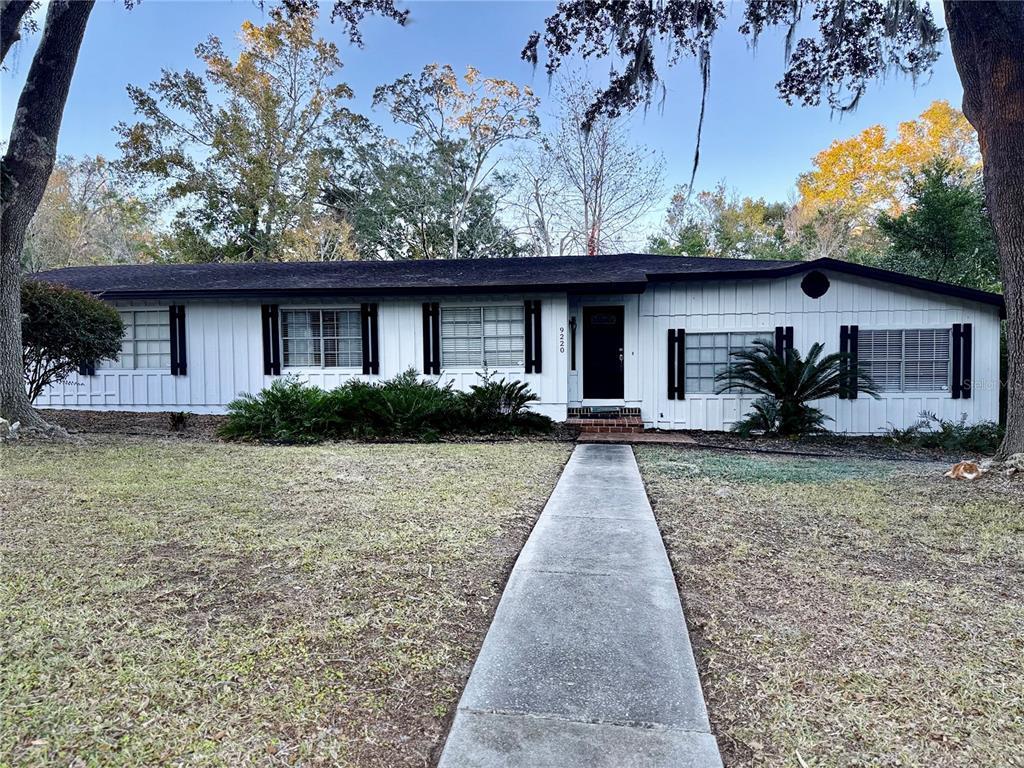 Picture of 9220 NW 12Th Place, Gainesville, FL 32606