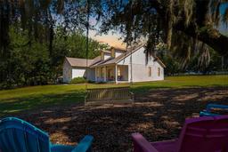 Picture of 23096 SE Hwy 42, Umatilla, FL 32784