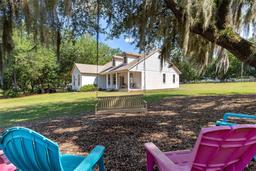 Picture of 23096 SE Hwy 42, Umatilla, FL 32784
