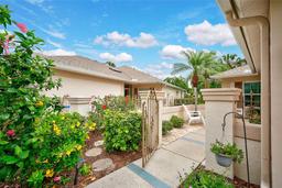 Picture of 4726 Sand Trap Street Circle E, Bradenton, FL 34203