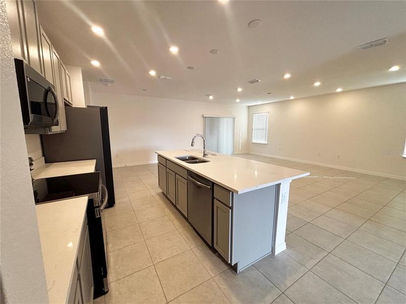 Picture of 1112 Camden Way, Poinciana FL 34758