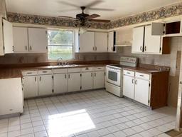 Picture of 20230 SE 141St Place, Umatilla, FL 32784