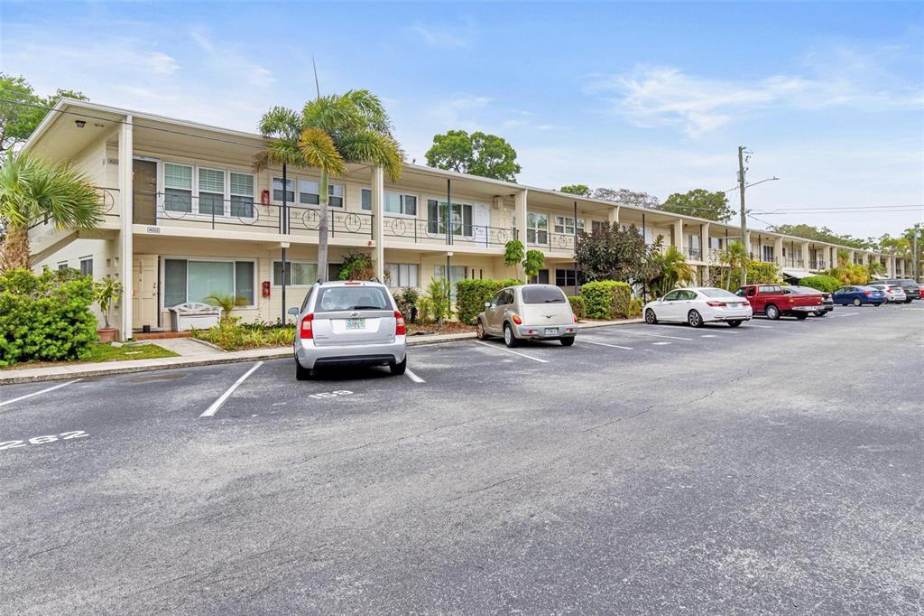 Picture of 4022 57Th Street N Unit 262, Kenneth City, FL 33709