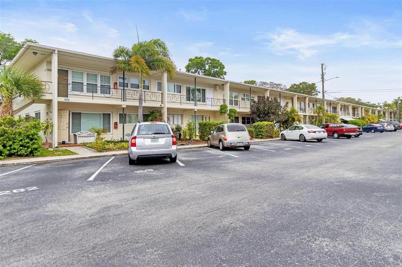 Picture of 4022 57Th Street N Unit 262, Kenneth City FL 33709