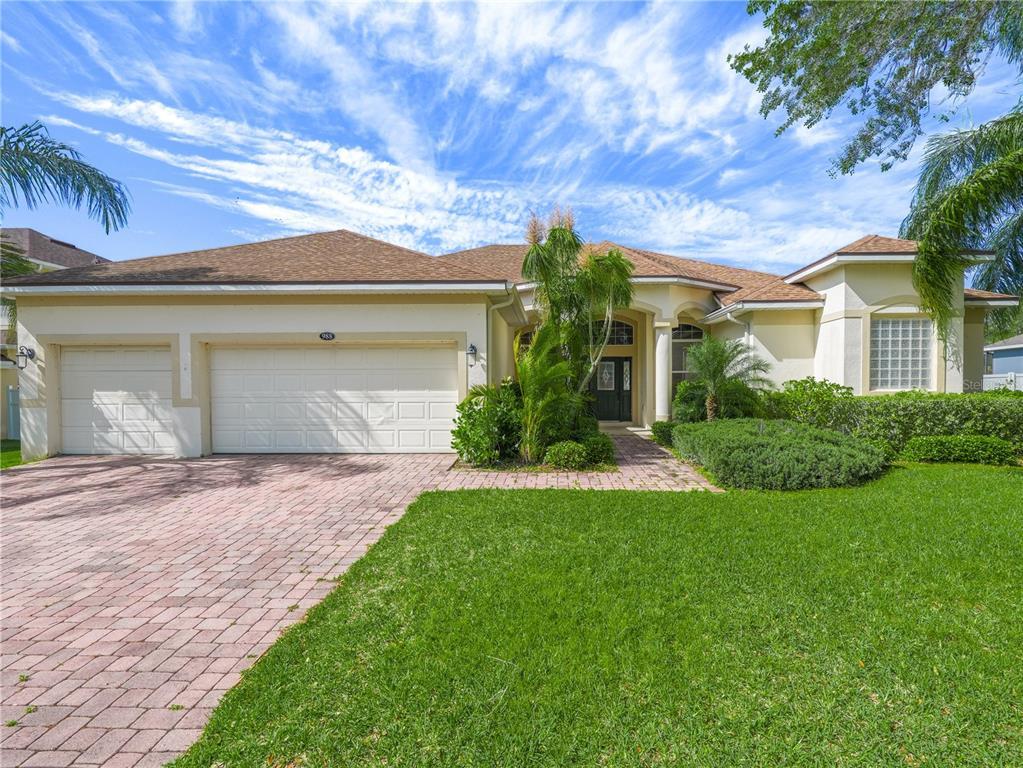 Picture of 988 Classic View Drive, Auburndale, FL 33823