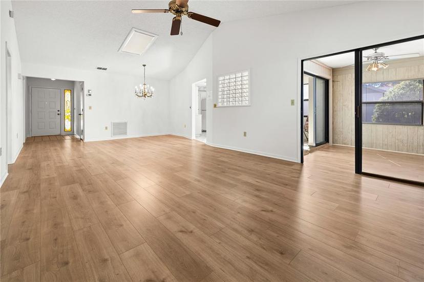 Picture of 104 Park Forest Boulevard, Englewood FL 34223
