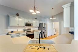 Picture of 100 Laurel Oak Pass, Davenport, FL 33837