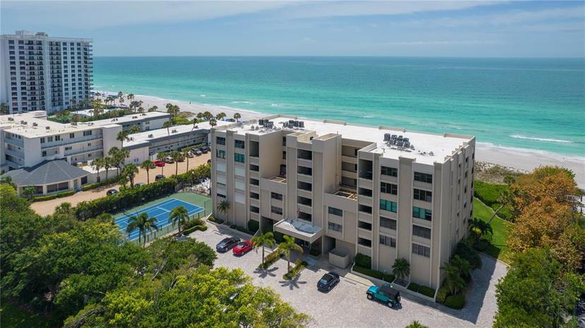 Picture of 2675 Gulf Of Mexico Drive Unit 204, Longboat Key FL 34228