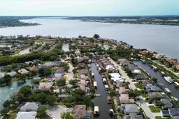 Picture of 3724 5Th Avenue Ne, Bradenton, FL 34208