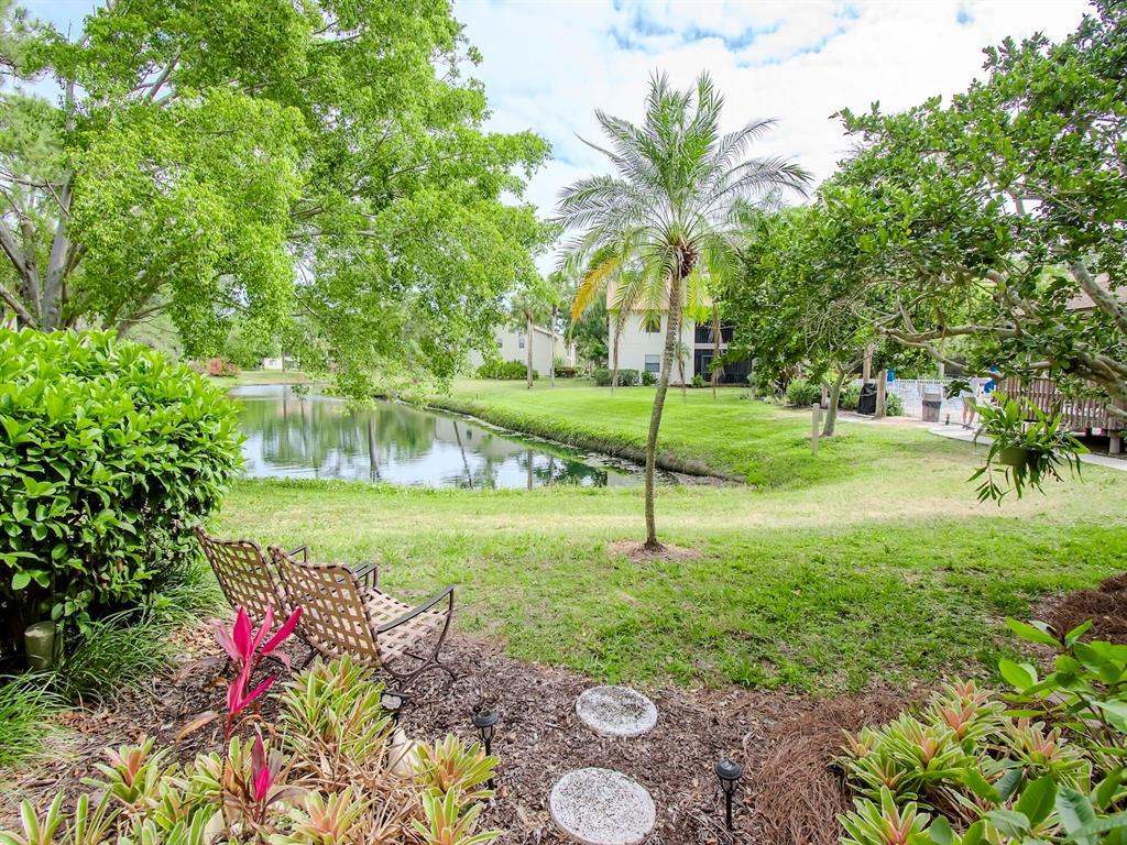 Picture of 748 White Pine Tree Road Unit 104, Venice, FL 34285