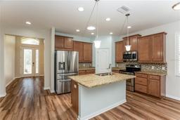 Picture of 10026 Gap Wedge Drive, San Antonio, FL 33576