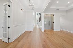 Picture of 4010 W Watrous Avenue, Tampa, FL 33629