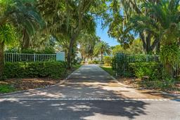 Picture of 30215 Redtree Drive, Leesburg, FL 34748