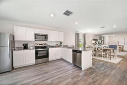 Picture of 1258 Chester Avenue, Haines City, FL 33844