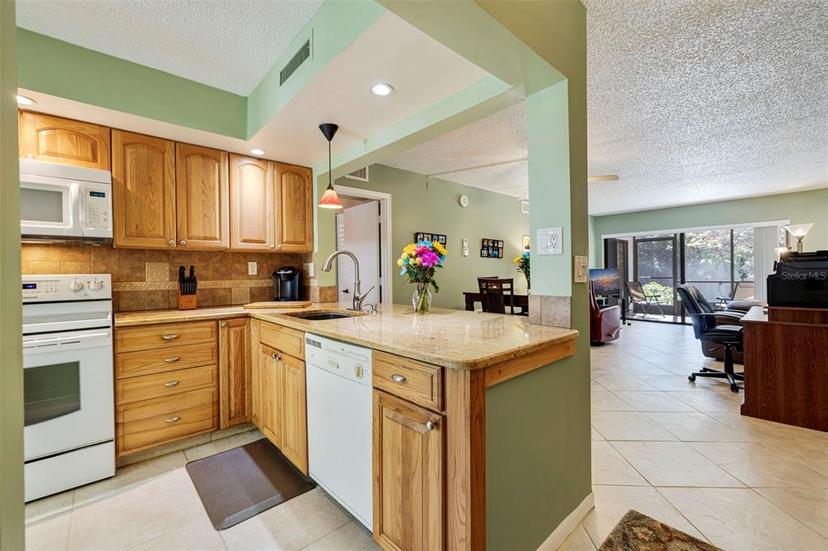 Picture of 6365 Bahia Del Mar Blvd Unit 105, St Petersburg FL 33715