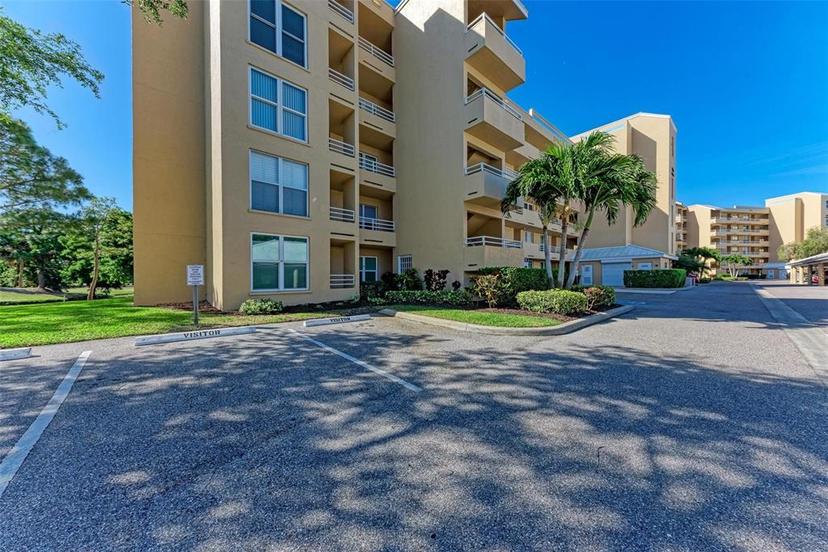 Picture of 3750 Pinebrook Circle Unit 301, Bradenton FL 34209