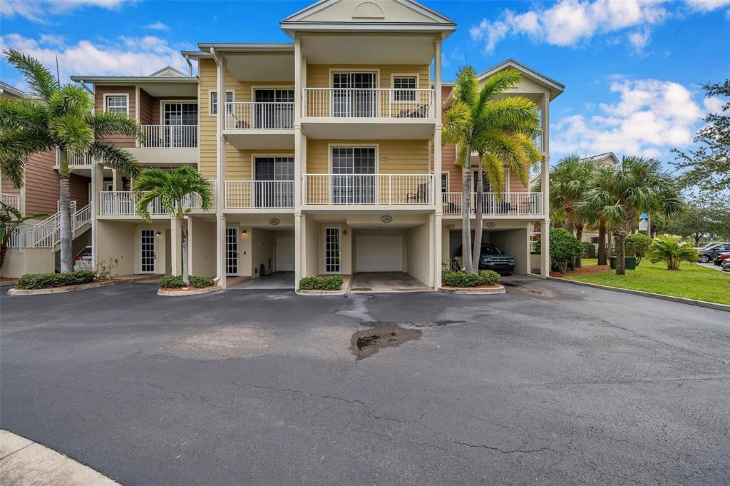 Picture of 3257 Mangrove Point Drive, Ruskin, FL 33570