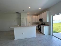 Picture of 1057 Bergamot Drive, Bartow, FL 33830