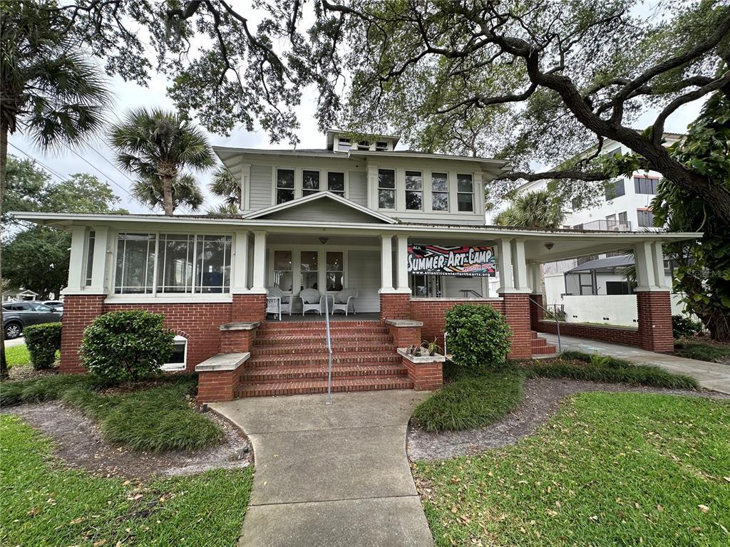 Picture of 214 S Riverside Drive, New Smyrna Beach, FL 32168