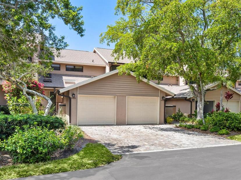 Picture of 5228 Landings Boulevard Unit 202, Sarasota FL 34231