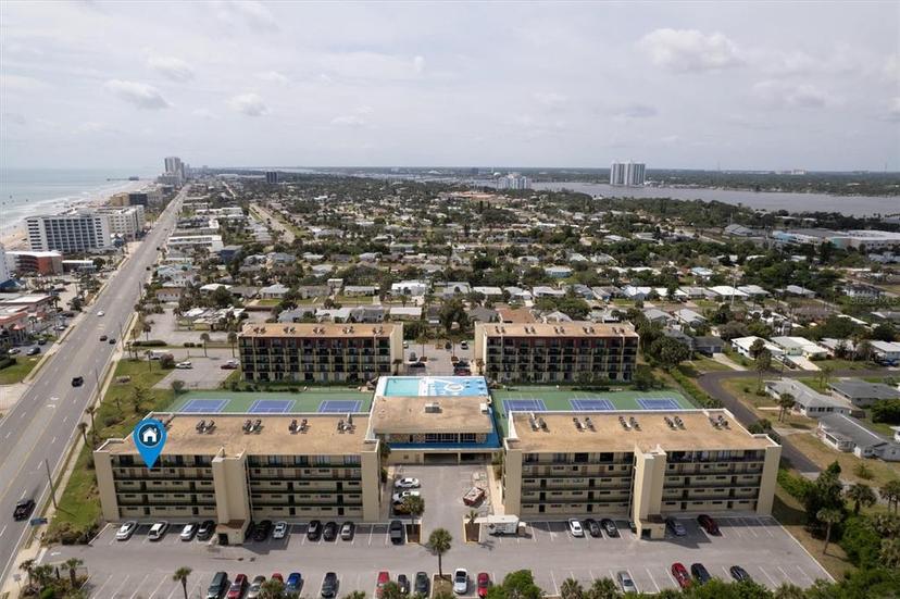 Picture of 1433 N Atlantic Avenue Unit 422, Daytona Beach FL 32118