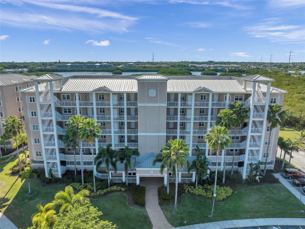 Picture of 7296 Marathon Drive Unit 504, Seminole, FL 33777
