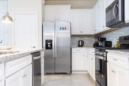 Picture of 7586 Oak Spring Lane, Davenport, FL 33837