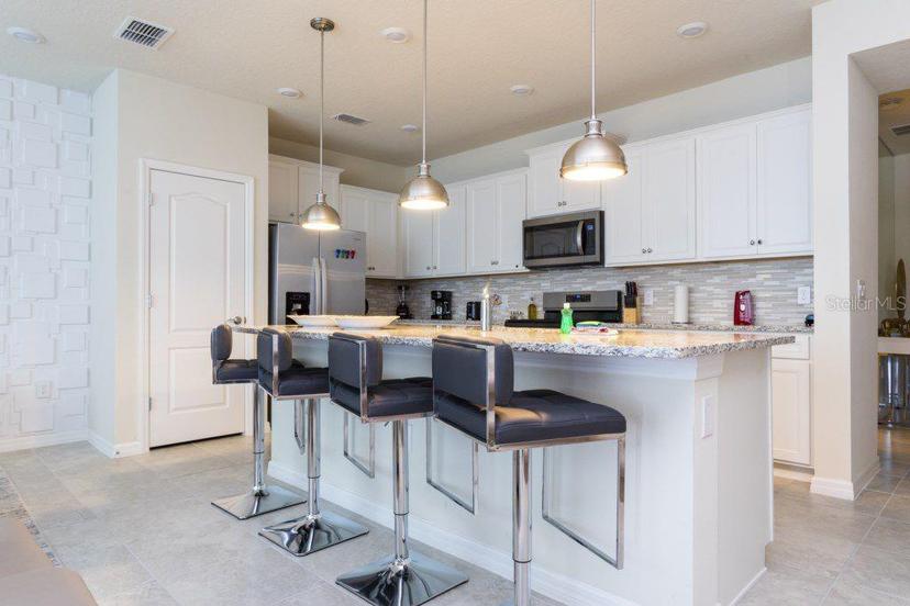 Picture of 7586 Oak Spring Lane, Davenport FL 33837