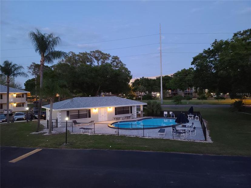 Picture of 101 Lake Avenue Ne Unit 222, Largo FL 33771