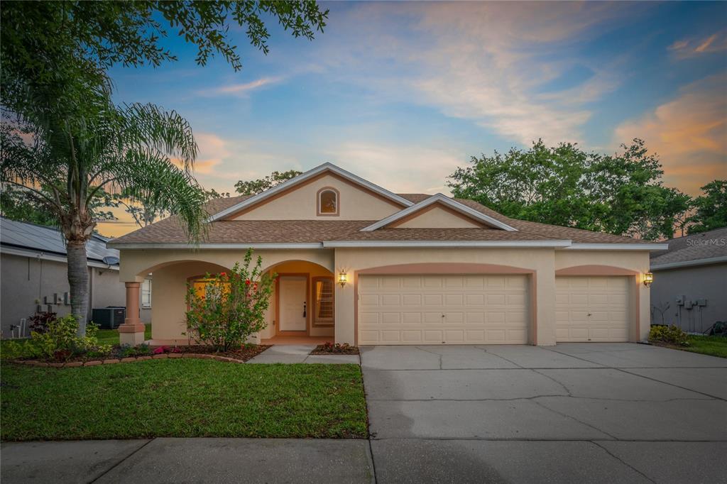 Picture of 12814 Cattail Shore Lane, Riverview, FL 33579