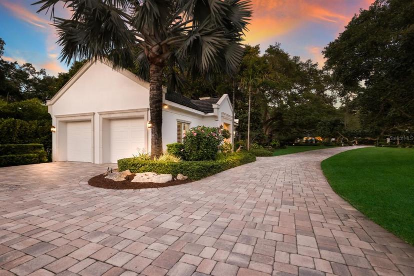 Picture of 3336 Old Oak Drive, Sarasota FL 34239