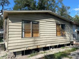 Picture of 4332 Pocahontas Drive, Dade City, FL 33523