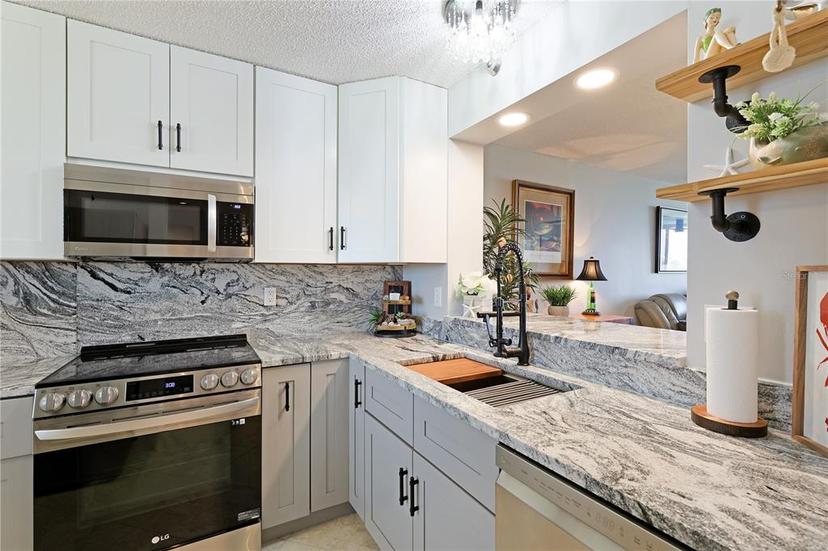 Picture of 4410 Fairways Boulevard Unit 406, Bradenton FL 34209