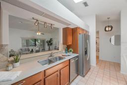 Picture of 842 Amelia Court Ne, St Petersburg, FL 33702