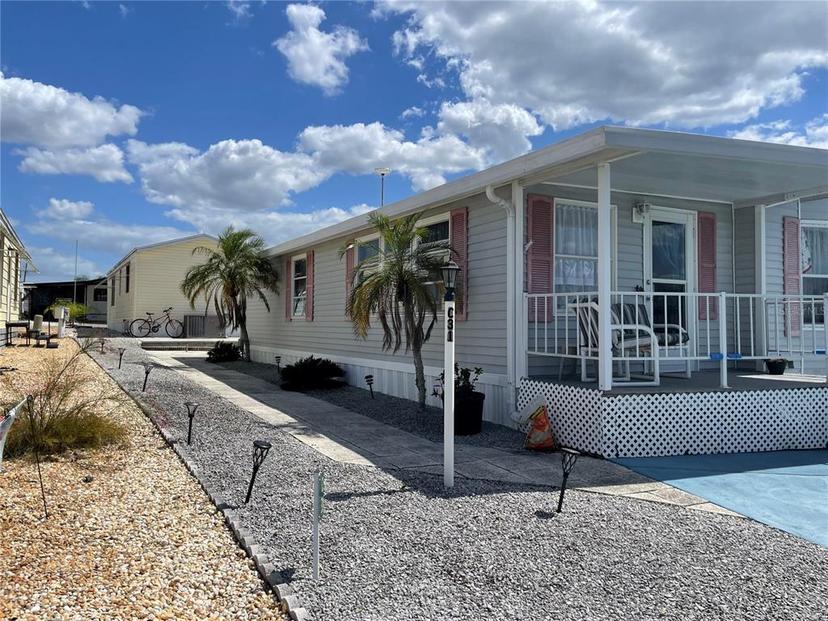 Picture of 251 Patterson Road Unit C-31, Haines City FL 33844